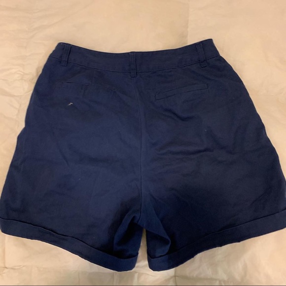 Shorts - Picture 2 of 2